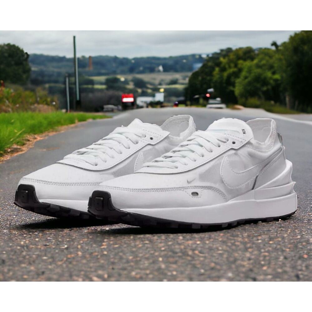 NIKE Waffle One Crispy Summit White Rare DC2533 Womens Size 10 NEW Fast Shipping - Picture 1 of 14